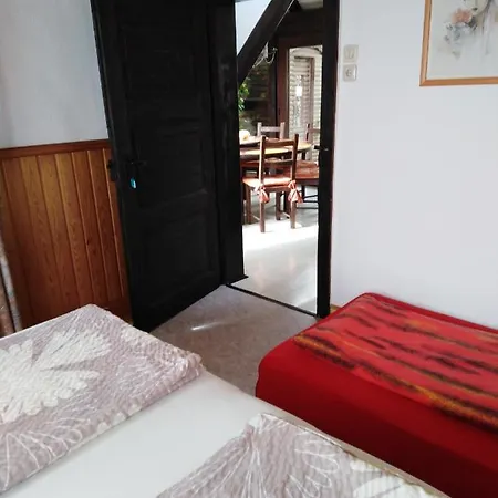 דירה Fachwerkhaus In D 63667 Fuer 8 Bis 12 Personen *