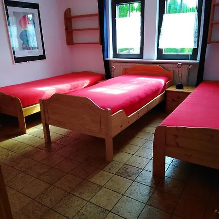 Fachwerkhaus In D 63667 Fuer 8 Bis 12 Personen Appartement