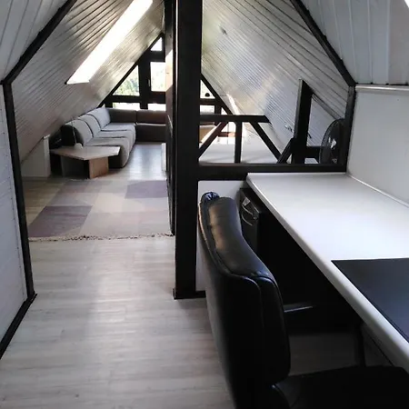 Fachwerkhaus In D 63667 Fuer 8 Bis 12 Personen * Nidda