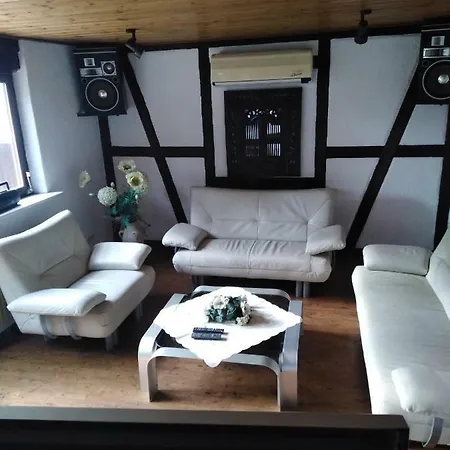 Fachwerkhaus In D 63667 Fuer 8 Bis 12 Personen * Nidda