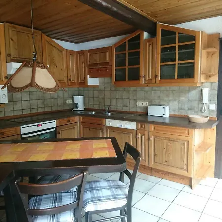 Fachwerkhaus In D 63667 Fuer 8 Bis 12 Personen דירה *