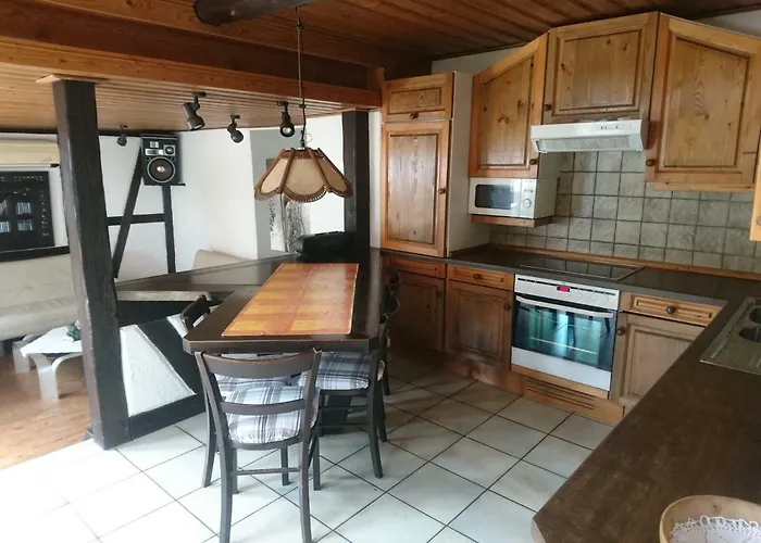 Fachwerkhaus In D 63667 Fuer 8 Bis 12 Personen 아파트 Nidda