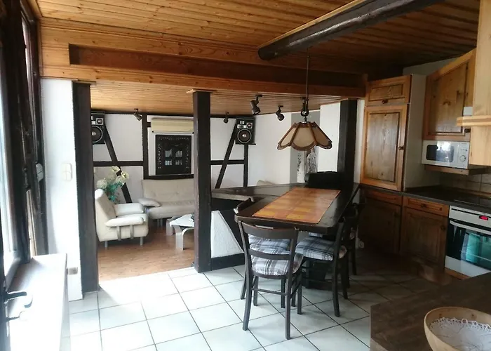 Fachwerkhaus In D 63667 Fuer 8 Bis 12 Personen 아파트 Nidda